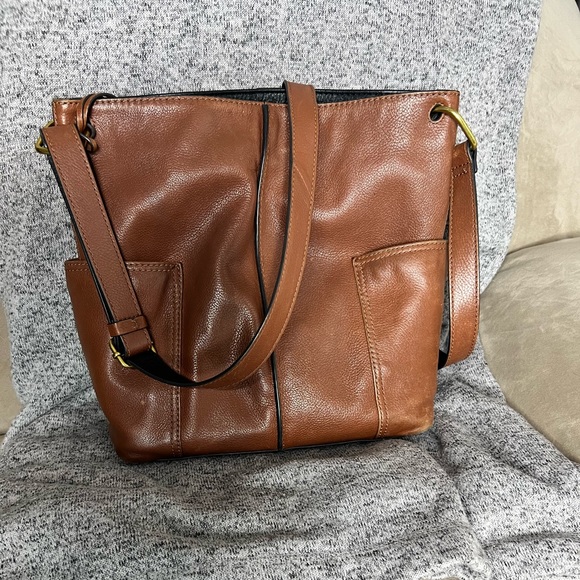 Fossil Crossbody Sachel - Picture 1 of 5